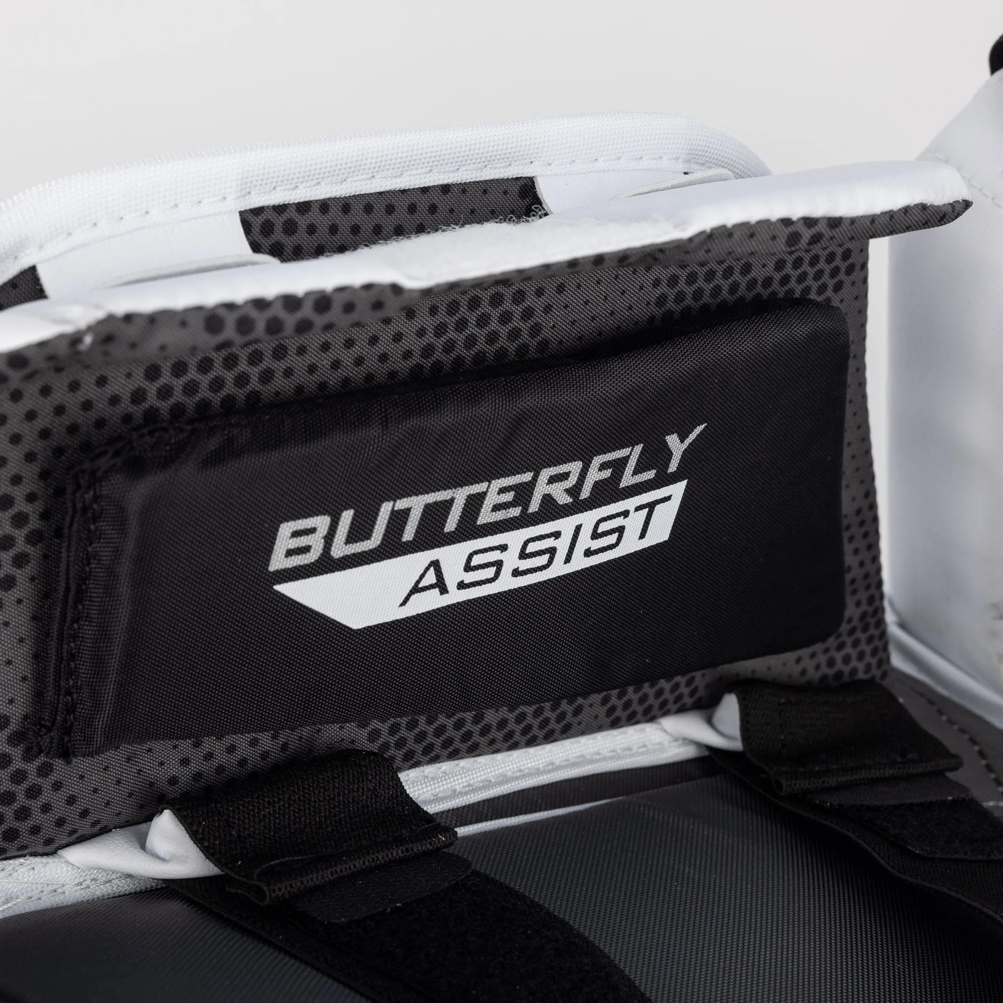 Bauer GSX Intermediate Goalie Leg Pads - 2023