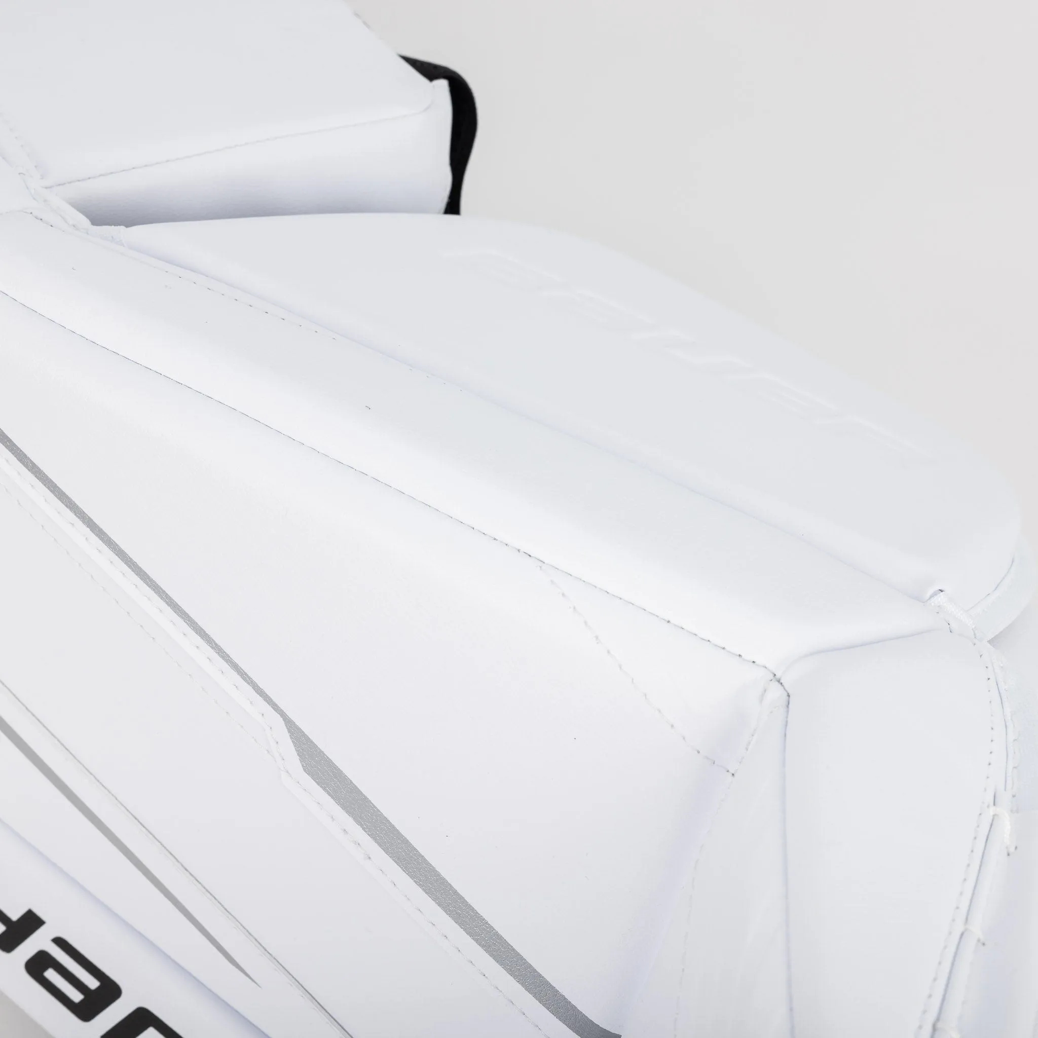 Bauer GSX Intermediate Goalie Leg Pads - 2023