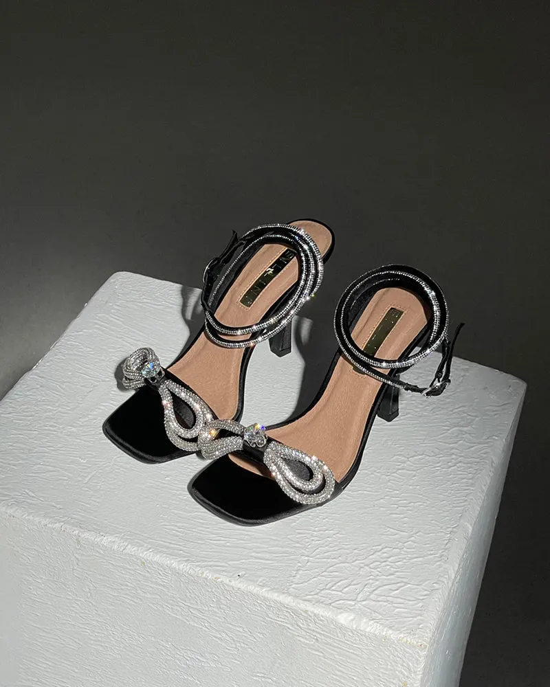 ELARA - BLACK SATIN