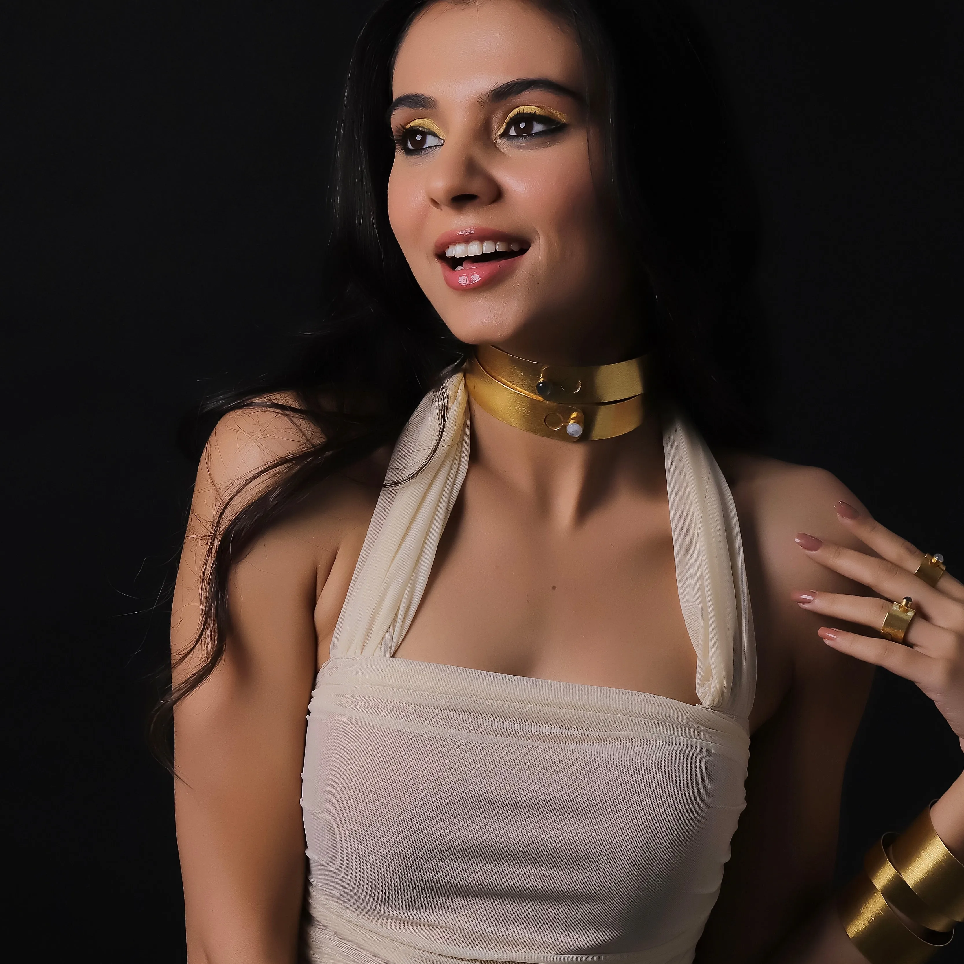 Necklace - Keyhole Choker in Moonstone
