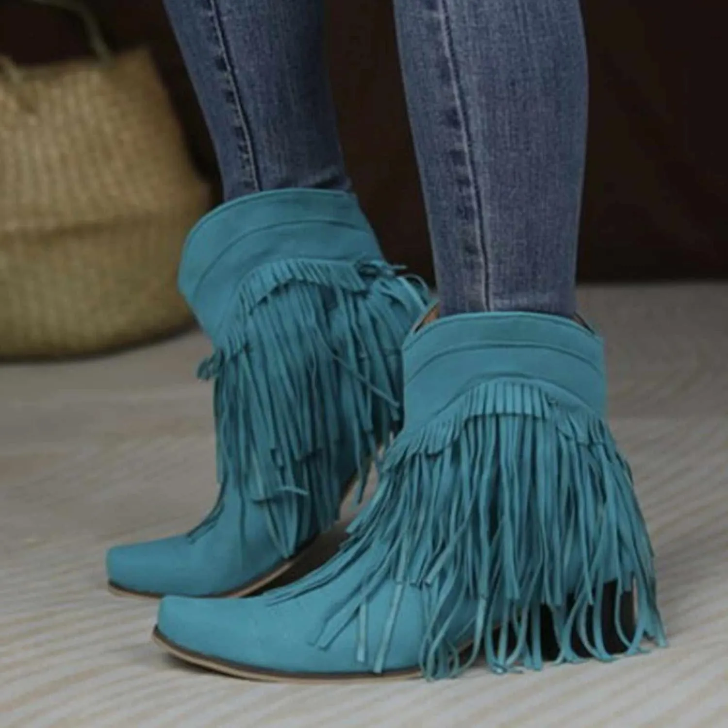 OMEARK Women's Fringed Cowboy Boots, Fashion Flat Suede Mid-Calf Ankle Boots, Winter Fur Lining Slip-On Western Tassel Short Booties Shoes
