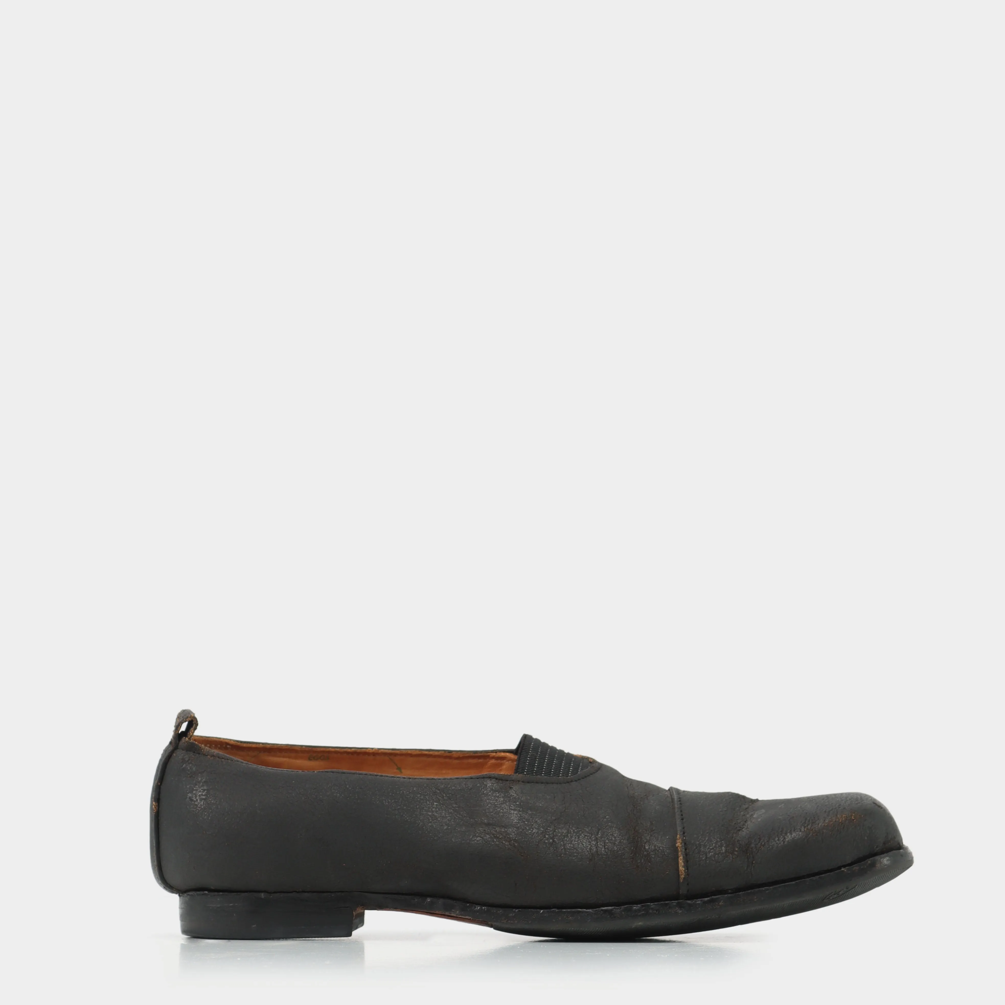 Paul Harnden Shoemakers Distressed Leather Ballet Flats