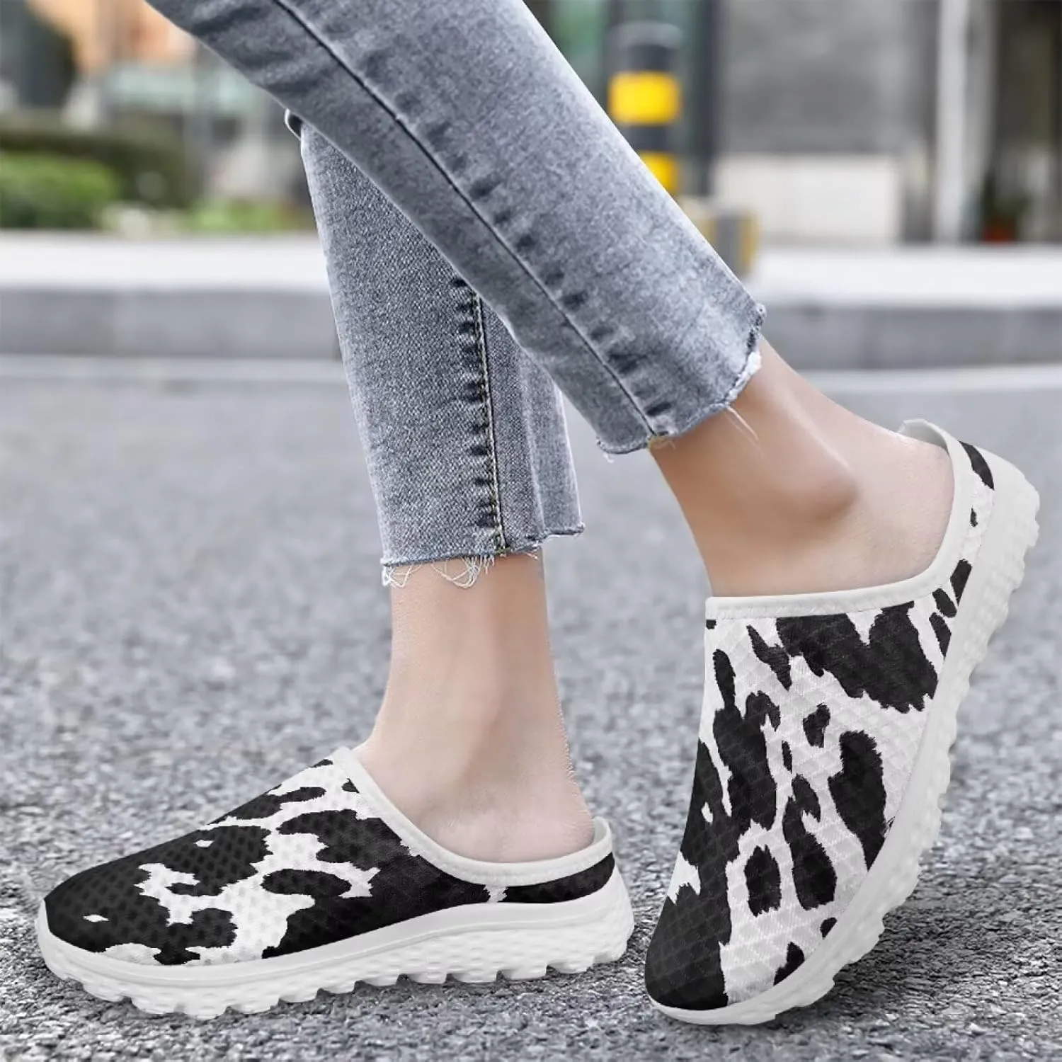 Women's Half Cap Toe Mesh Slippers Lightweight Breathable Lazy Slip On Shoes Fashionable Outdoor Walking Shoes