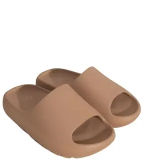 Women's Shoes Oasis Society Wyatt - Comfort Slides