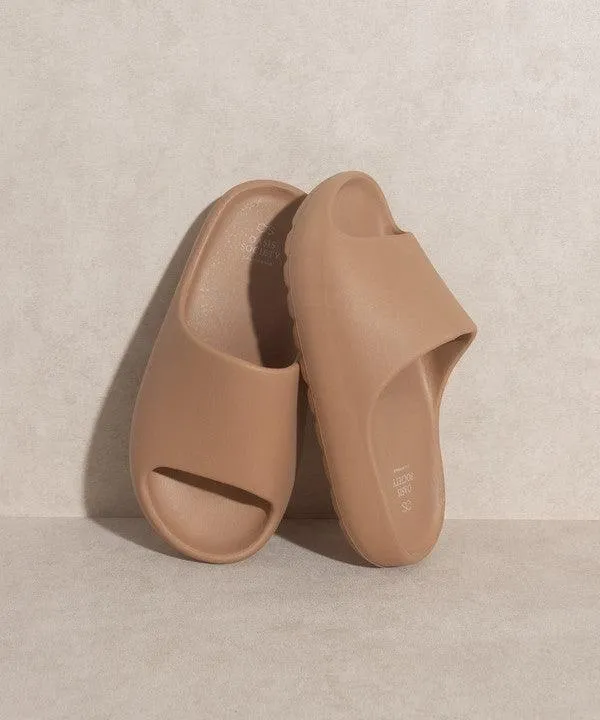 Women's Shoes Oasis Society Wyatt - Comfort Slides