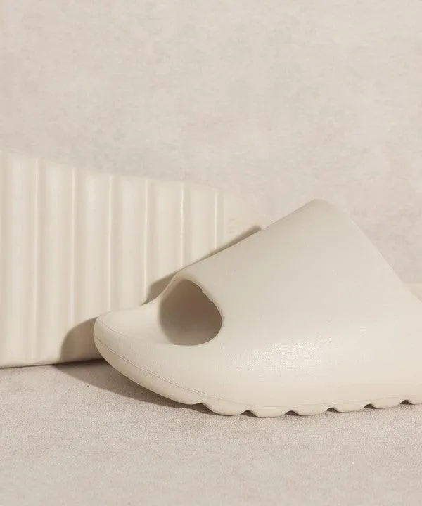 Women's Shoes Oasis Society Wyatt - Comfort Slides